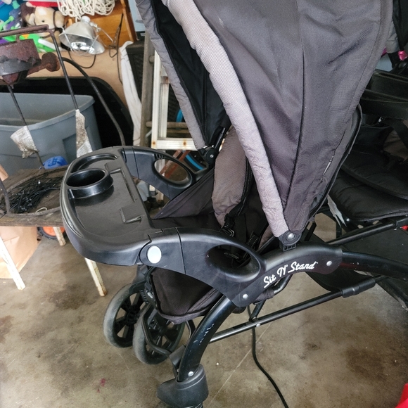 Sold - Picture 3 of 3